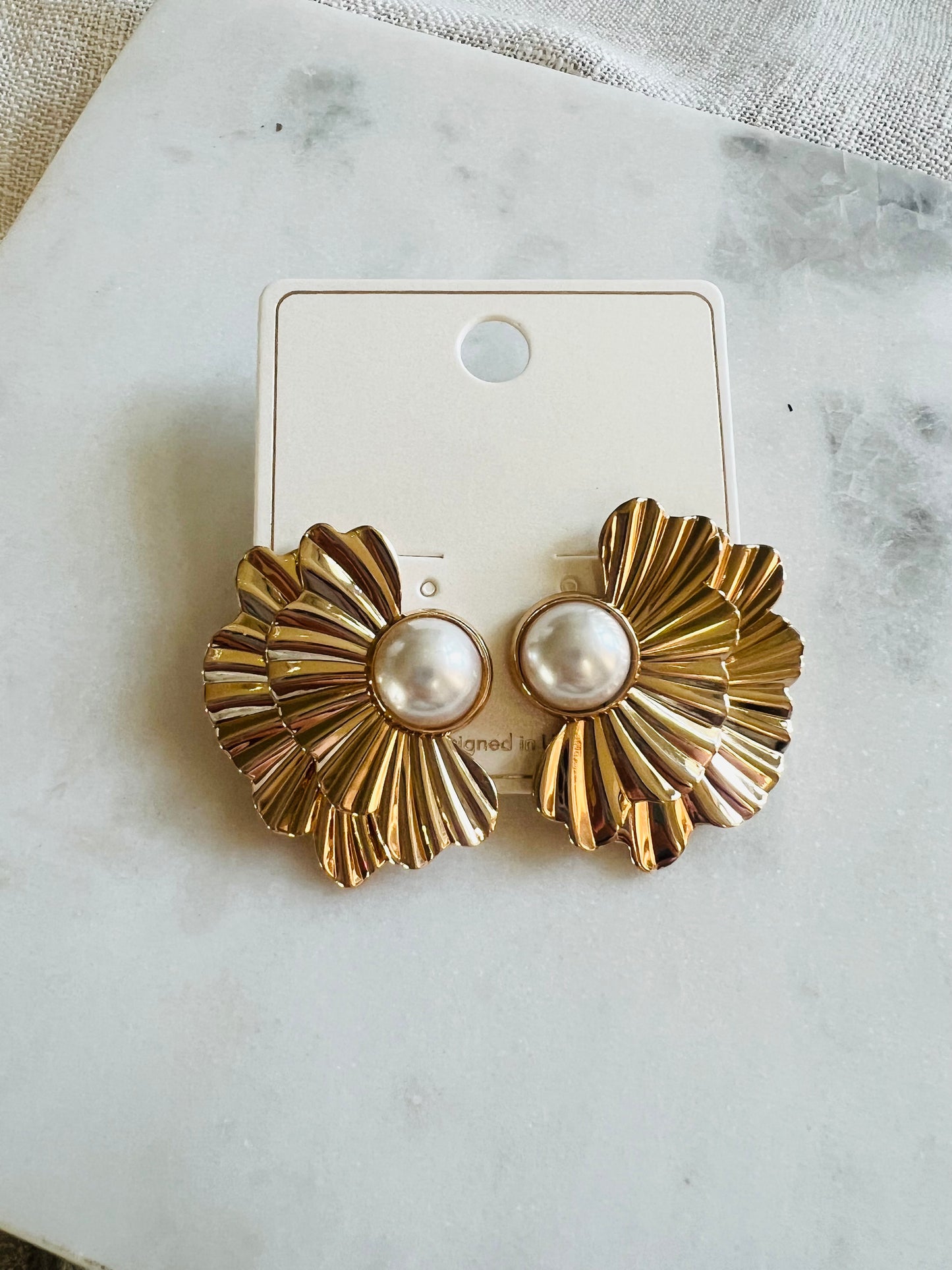 Pearl Flower Half Earrings